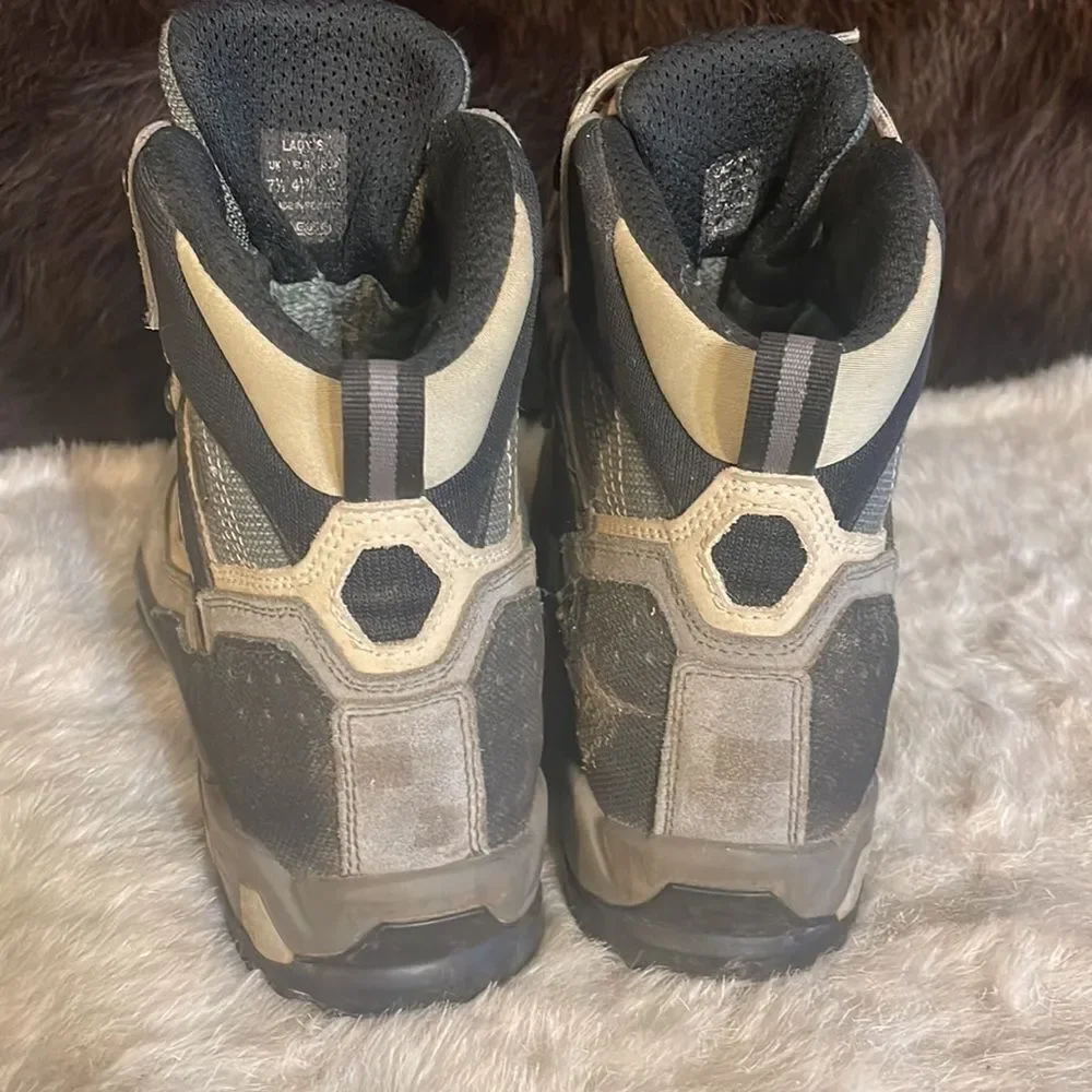 Asolo hiking boots 9.0 (5000E)